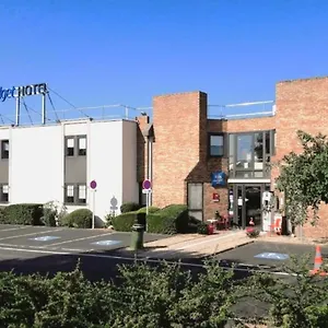 Hotel Ibis Budget Ferrand Le Brezet Aeroport